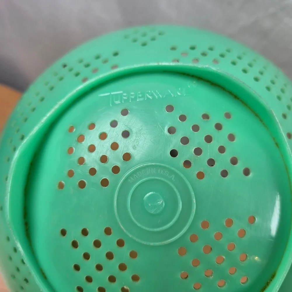 Tupperware 339 Jadite Green Footed 9